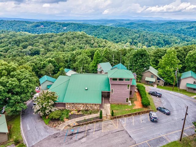 517 Monet Drive, Ellijay, GA 30540