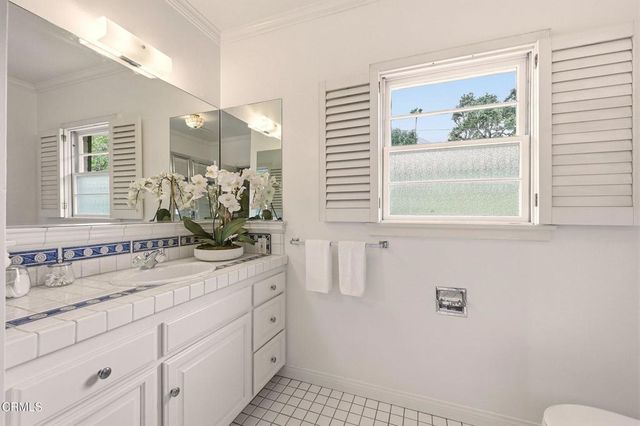 3110 Meyerloa Lane, Pasadena, CA 91107