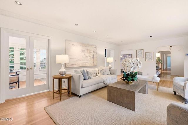 3110 Meyerloa Lane, Pasadena, CA 91107