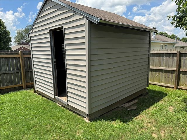 6404 SW High Meadow Boulevard, Bentonville, AR 72713
