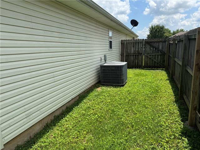 6404 SW High Meadow Boulevard, Bentonville, AR 72713