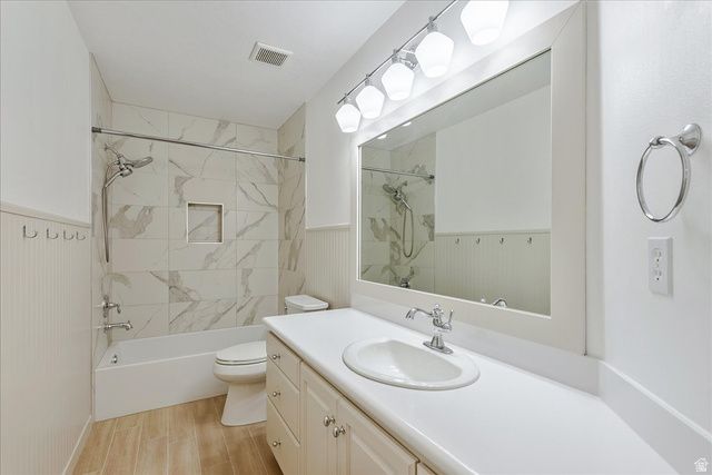 1262 N CIRCLE CV, Lehi, UT 84043