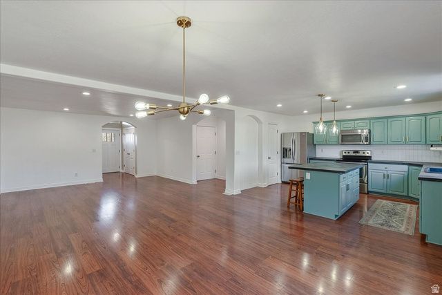 1262 N CIRCLE CV, Lehi, UT 84043