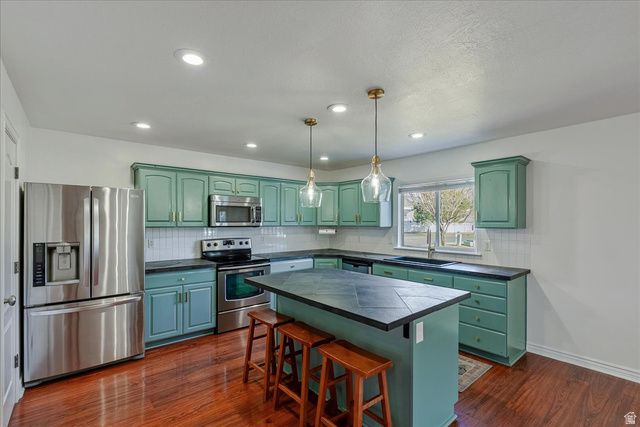 1262 N CIRCLE CV, Lehi, UT 84043