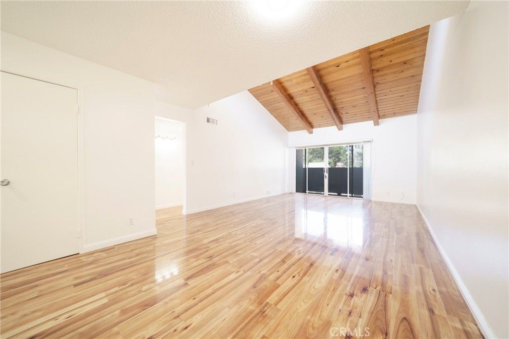 Image 1 of property listing at 20134 Leadwell Street 337, Winnetka, CA 91306