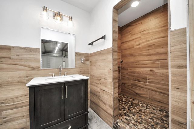 524 N Gum Gully Rd Road, Crosby, TX 77532