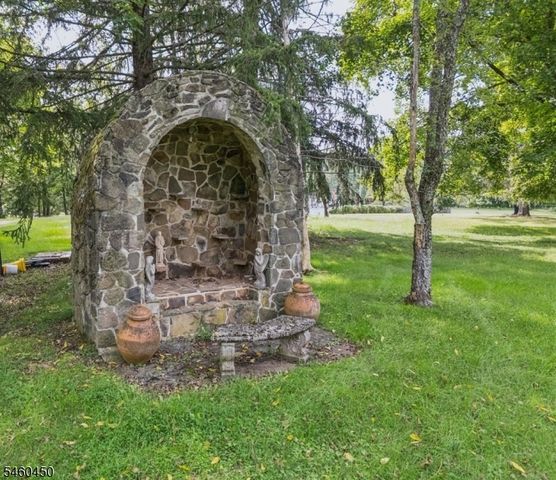 120 Pleasant Run Rd, Readington Twp., NJ 08822