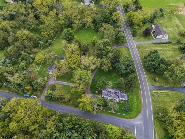 120 Pleasant Run Rd, Readington Twp., NJ 08822