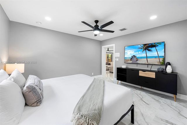 1030 SW 14th Terrace, Fort Lauderdale, FL 33312