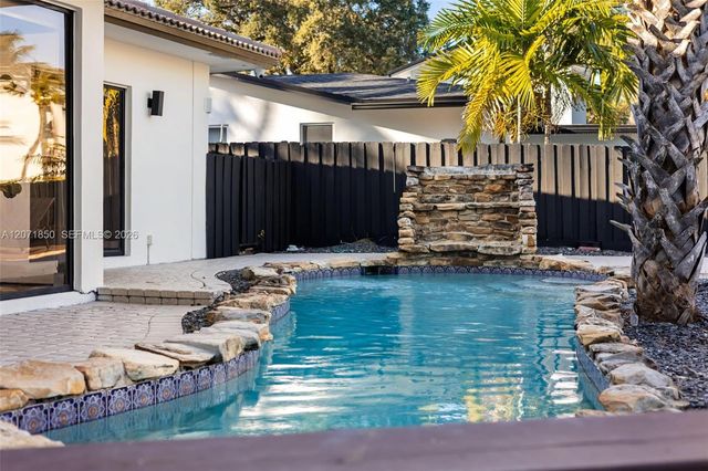 1030 SW 14th Terrace, Fort Lauderdale, FL 33312