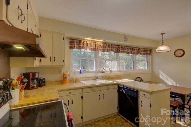 63 Montview Circle, Brevard, NC 28712