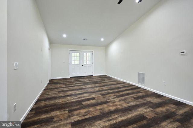 15937 MCDOWELL FARM LN, Stewartstown, PA 17363