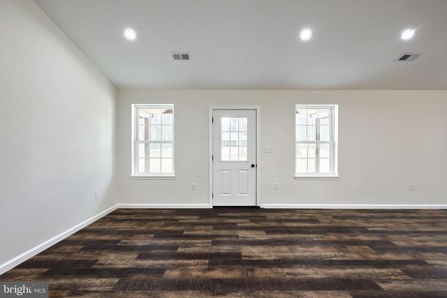 15937 MCDOWELL FARM LN, Stewartstown, PA 17363