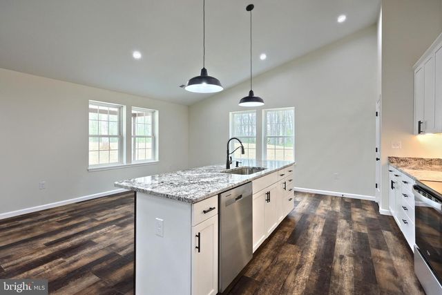 15937 MCDOWELL FARM LN, Stewartstown, PA 17363