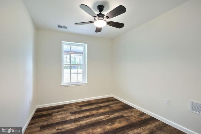 15937 MCDOWELL FARM LN, Stewartstown, PA 17363