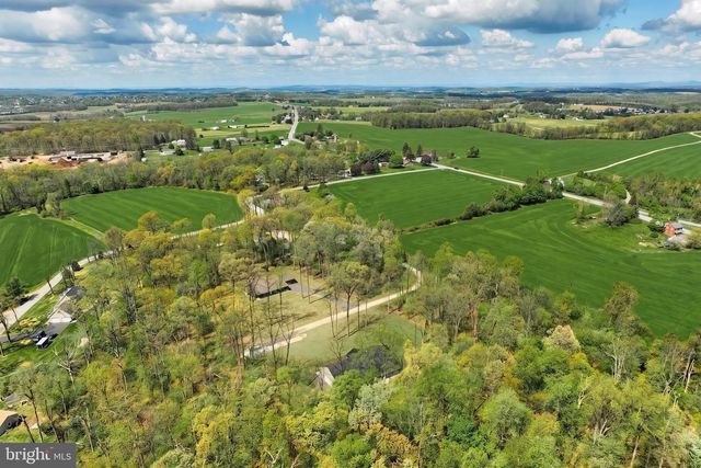 15937 MCDOWELL FARM LN, Stewartstown, PA 17363