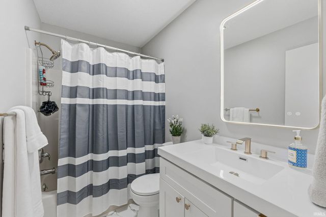 9707 Knoll Creek Cove, Fort Wayne, IN 46804