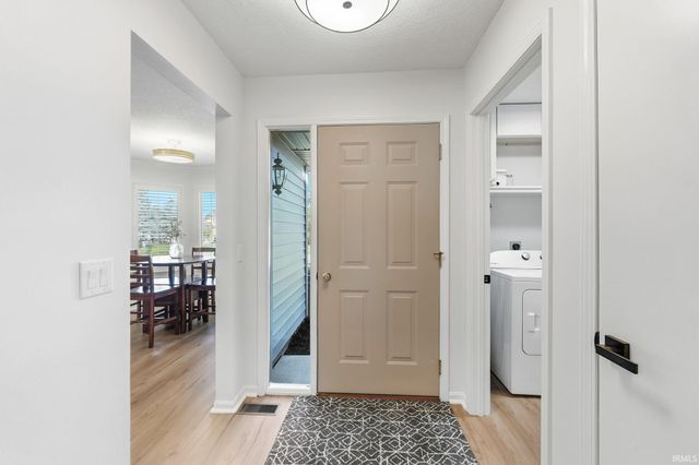 9707 Knoll Creek Cove, Fort Wayne, IN 46804