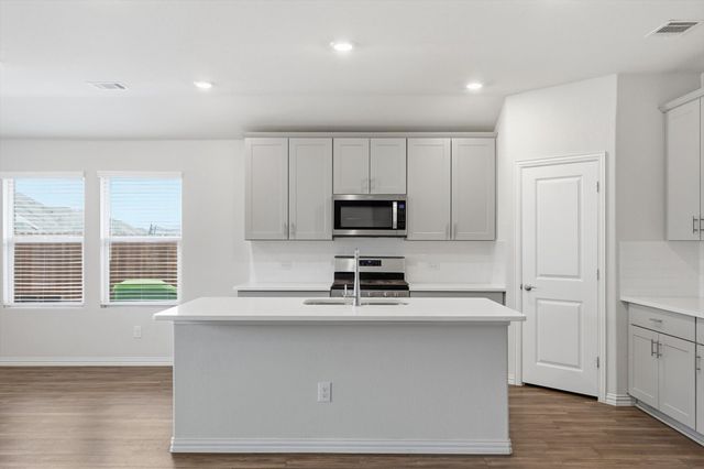 2140 Bellatrix Drive, Haslet, TX 76052