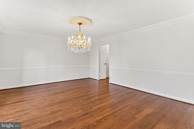 6294 DUNAWAY CT, Mclean, VA 22101