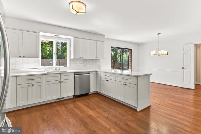 6294 DUNAWAY CT, Mclean, VA 22101