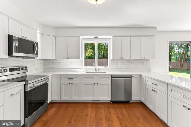 6294 DUNAWAY CT, Mclean, VA 22101