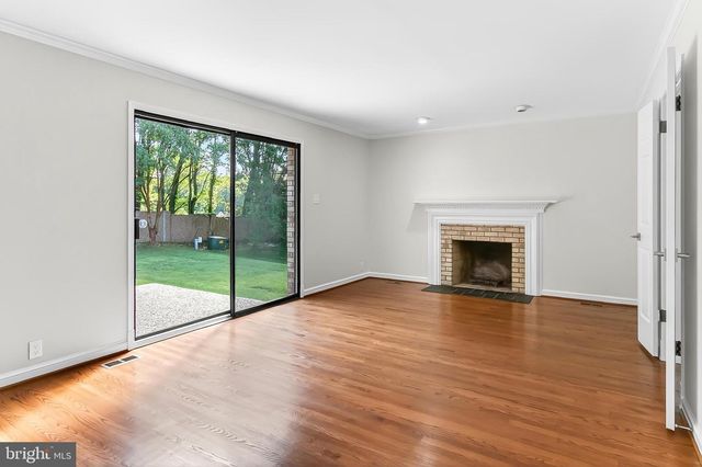 6294 DUNAWAY CT, Mclean, VA 22101