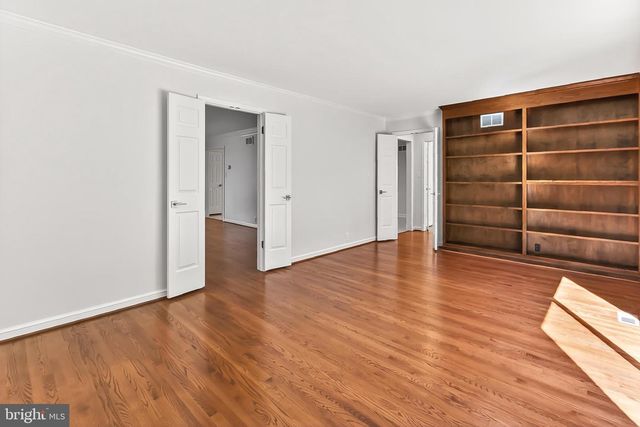 6294 DUNAWAY CT, Mclean, VA 22101