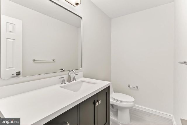 6294 DUNAWAY CT, Mclean, VA 22101