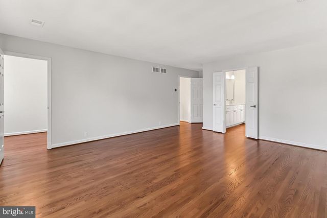 6294 DUNAWAY CT, Mclean, VA 22101