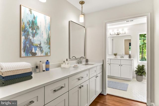 6294 DUNAWAY CT, Mclean, VA 22101