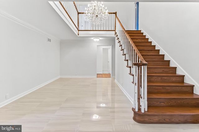 6294 DUNAWAY CT, Mclean, VA 22101