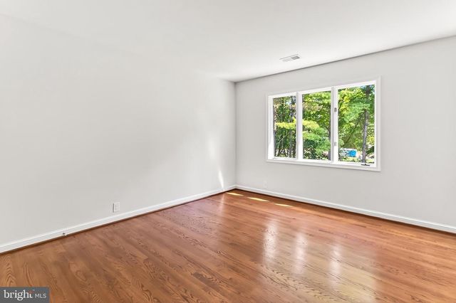 6294 DUNAWAY CT, Mclean, VA 22101