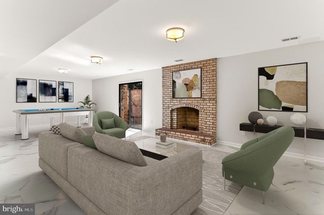 6294 DUNAWAY CT, Mclean, VA 22101