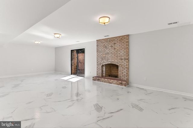 6294 DUNAWAY CT, Mclean, VA 22101