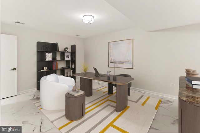 6294 DUNAWAY CT, Mclean, VA 22101