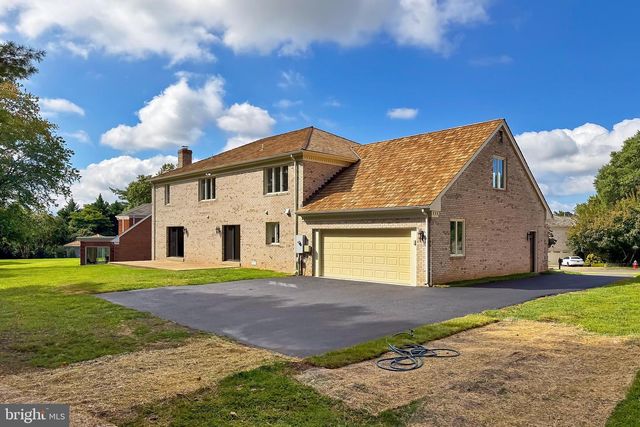 6294 DUNAWAY CT, Mclean, VA 22101