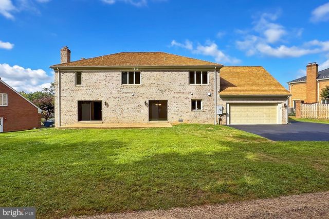 6294 DUNAWAY CT, Mclean, VA 22101