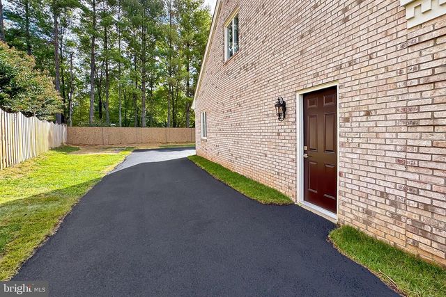 6294 DUNAWAY CT, Mclean, VA 22101