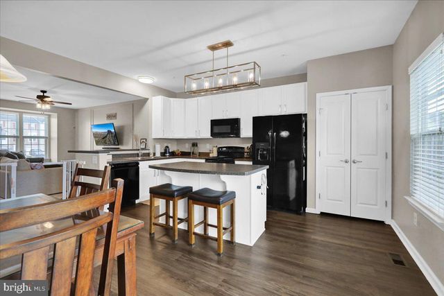 106 RAVEN CT, Gilbertsville, PA 19525