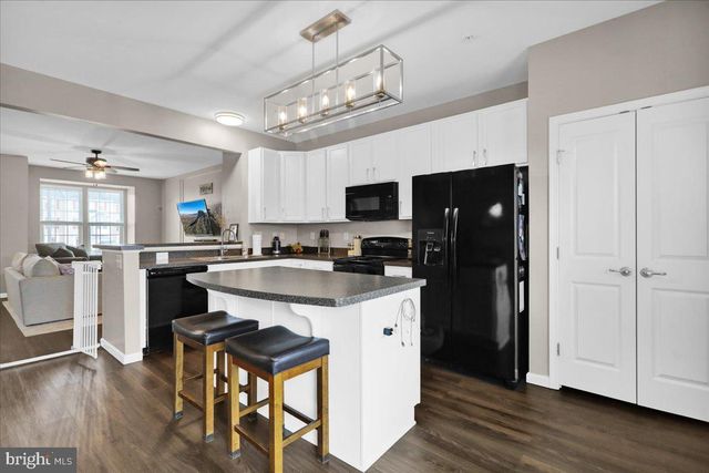 106 RAVEN CT, Gilbertsville, PA 19525