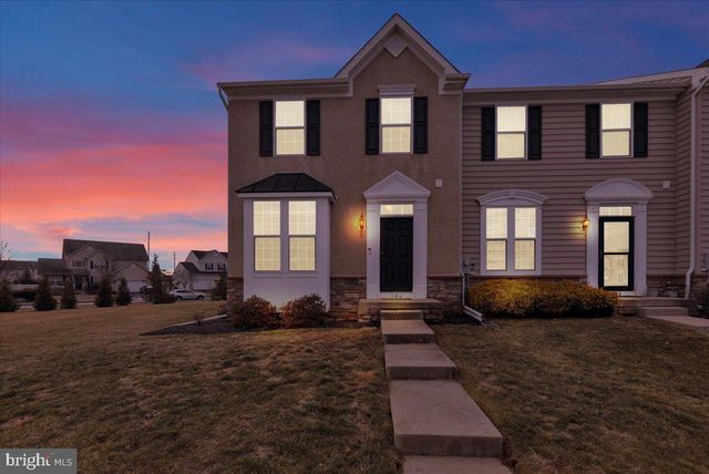 106 RAVEN CT, Gilbertsville, PA 19525