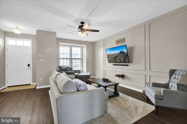 106 RAVEN CT, Gilbertsville, PA 19525