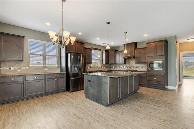 2856 Fm 2917 Road, Alvin, TX 77511