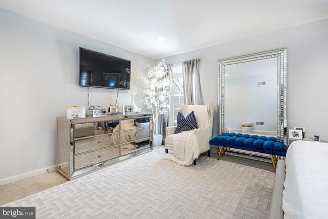 2036 PROUT FARM RD, Pottstown, PA 19464