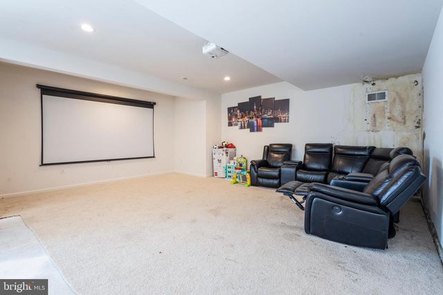 2036 PROUT FARM RD, Pottstown, PA 19464