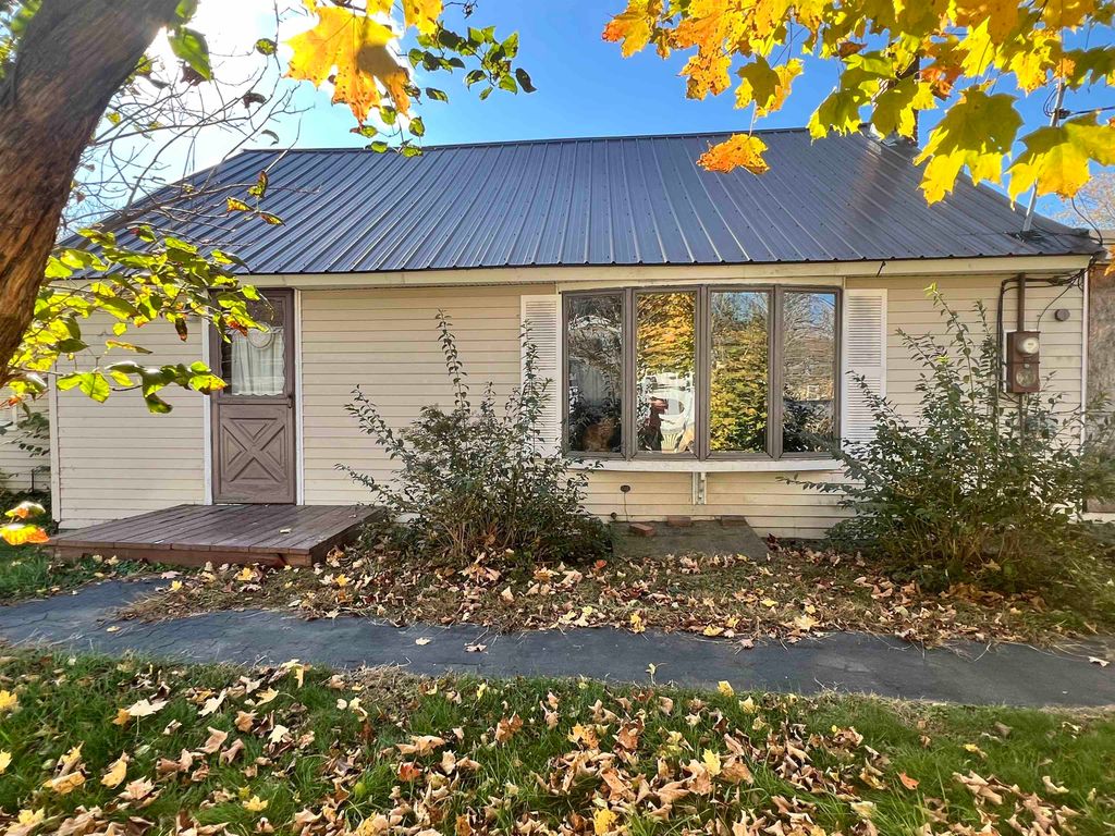 13 Fairbanks Road, Newport, NH 03773