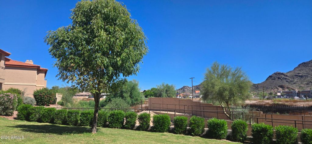 10410 N CAVE CREEK Road 2037, Phoenix, AZ 85020 — photo 5
