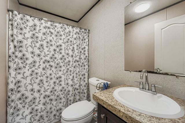 435 Still Meadow DR, Dale, TX 78616