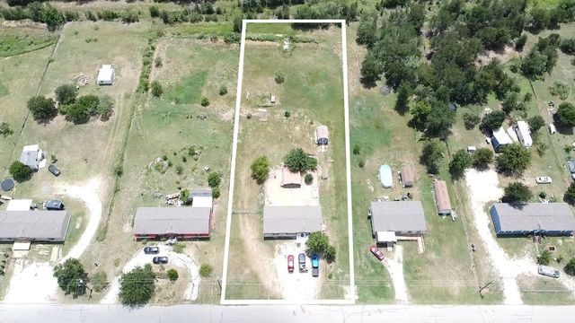 435 Still Meadow DR, Dale, TX 78616